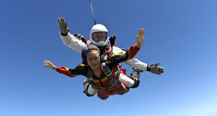 Two people skydiving