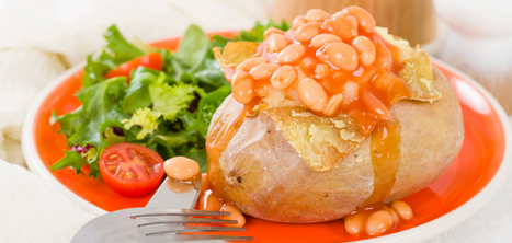 Jacket potato with beans