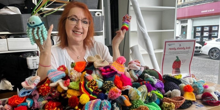 720x362JanKnittingStudio.jpg