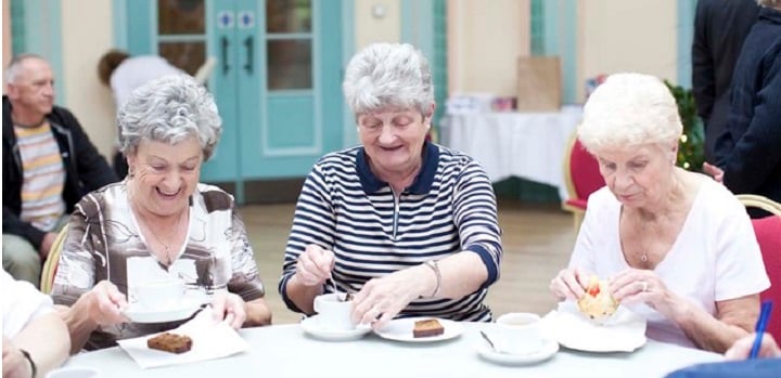 image of ladies having lunch