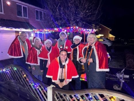 Santa Run Volunteers 467px.JPG