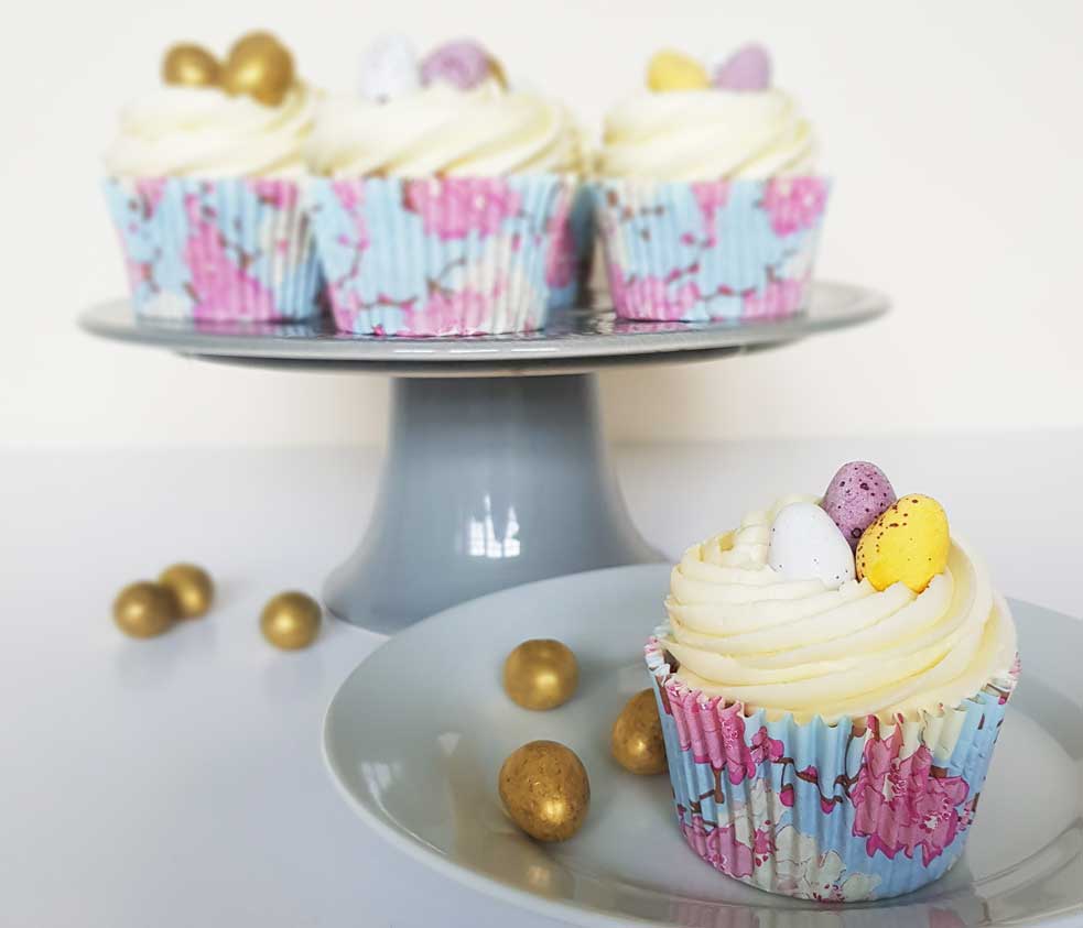 Easter cupcakes recipe | Age UK